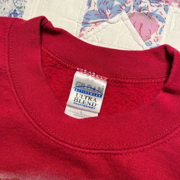 Gildan burgundy Crewneck Sweatshirt with duck print - Picture 4 of 5